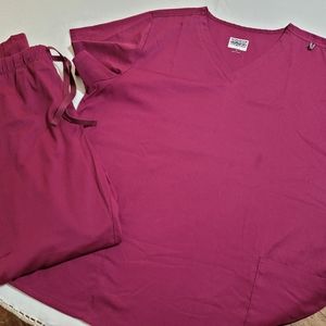 Scrub set size XL by Strictly Scrubs